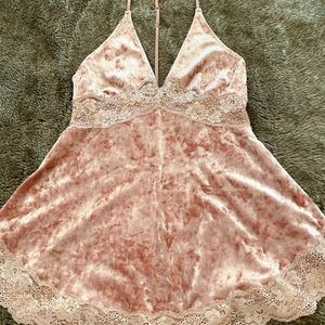 Free People Crushed Velvet Pink tank; size M